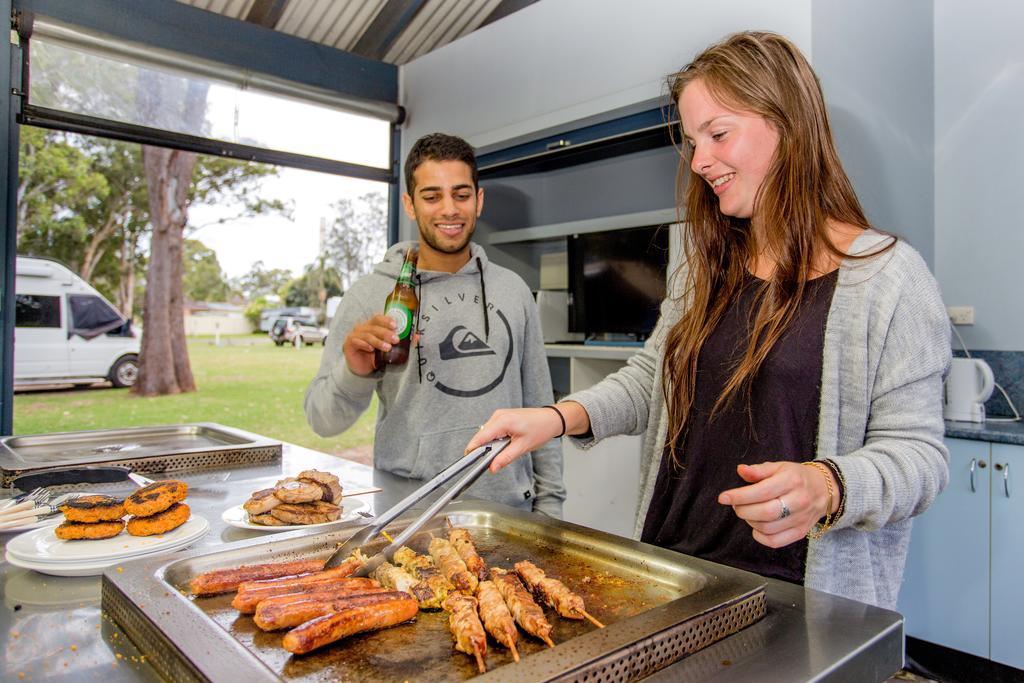 Ingenia Holidays Lake Macquarie Mannering Park Bagian luar foto